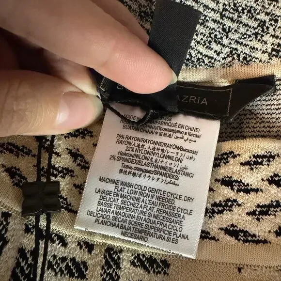 SOLS!!! NWT NEW BCBGMaxazria Geometric Jacquard Knit Crop Top Size S - Picture 6 of 6